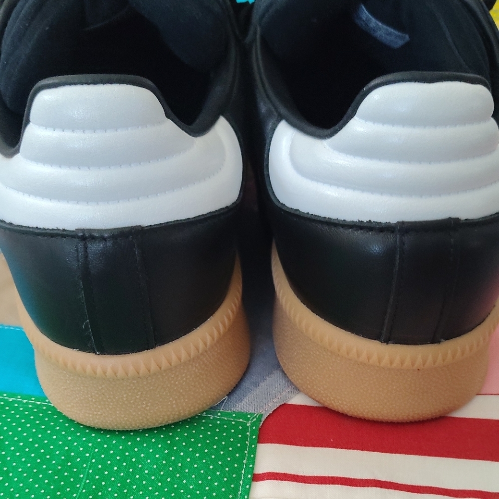 Samba XLG Sadidas Black Leather & Suede Sneakers with White Stripes and Gum Sole - Picture 5 of 11